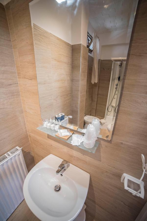 Galleria Frascati Rooms And Apartment Dış mekan fotoğraf