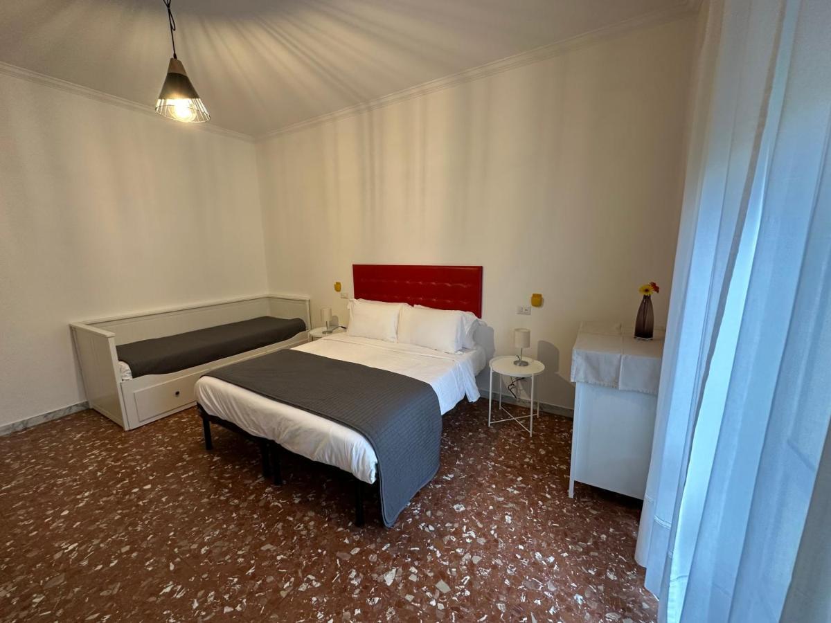 Galleria Frascati Rooms And Apartment Dış mekan fotoğraf