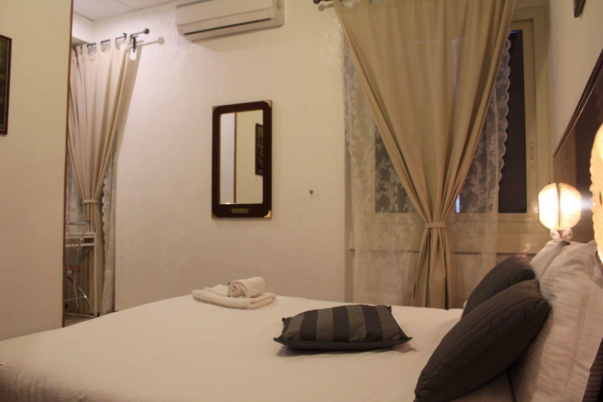 Galleria Frascati Rooms And Apartment Dış mekan fotoğraf