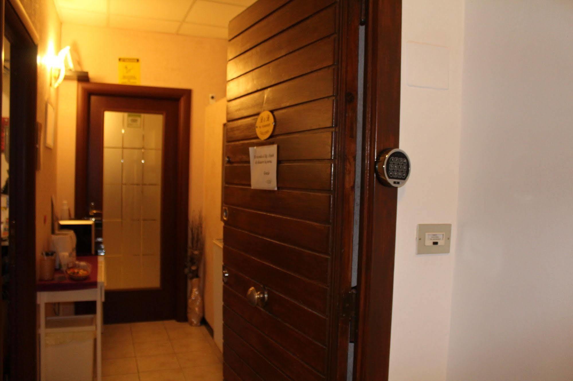 Galleria Frascati Rooms And Apartment Dış mekan fotoğraf
