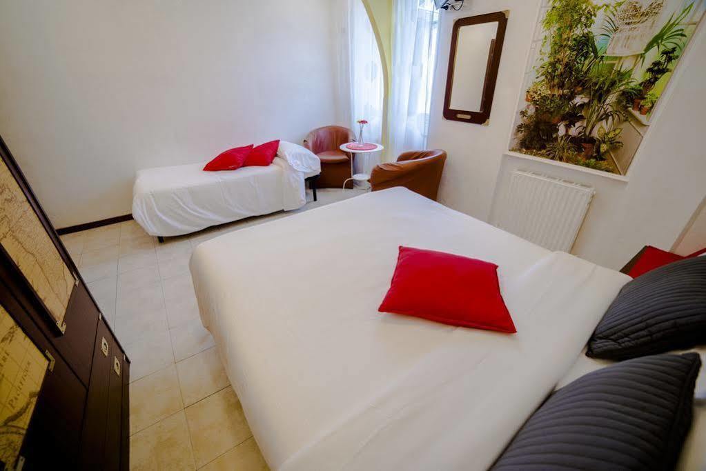 Galleria Frascati Rooms And Apartment Dış mekan fotoğraf